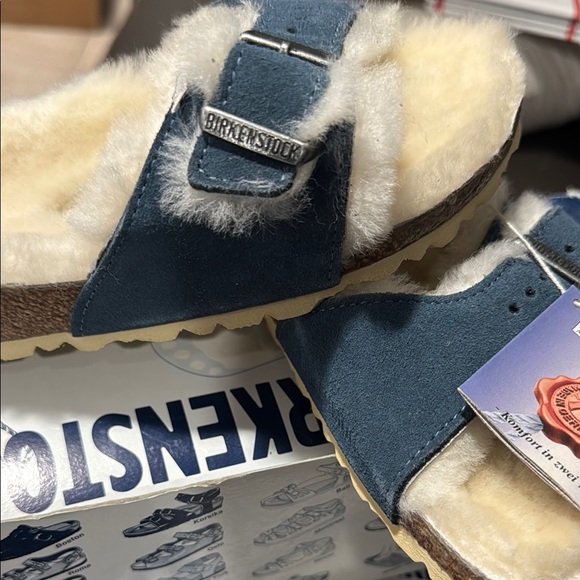 Birkenstock Navy and Cream Shearling Sandals size 35 US L4 narrow fit NWT - Picture 5 of 12